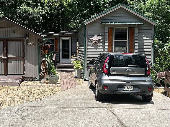 2nd image of 259 Stag Leap Dr