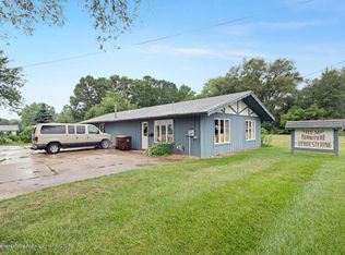 819 W Jefferson St, Grand Ledge, MI 48837
