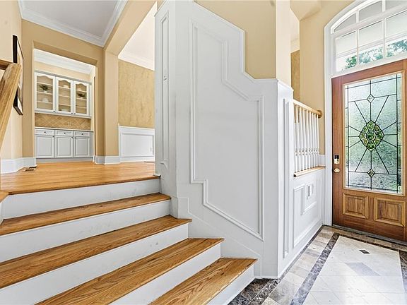 4th image of 1041 Emory Parc Pl