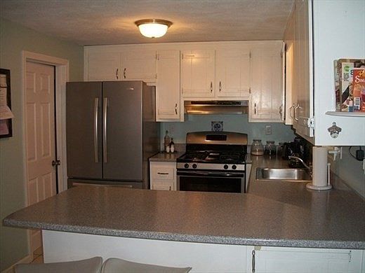 5th image of 62 Frederick St APT 37