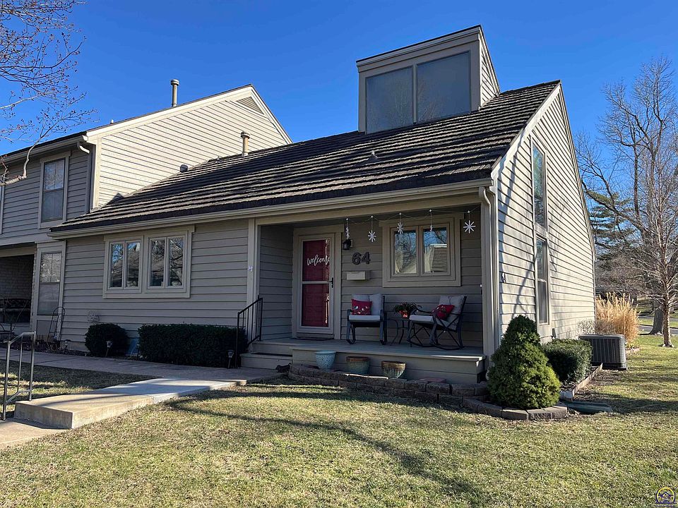 1st image of 64 SW Pepper Tree Ln