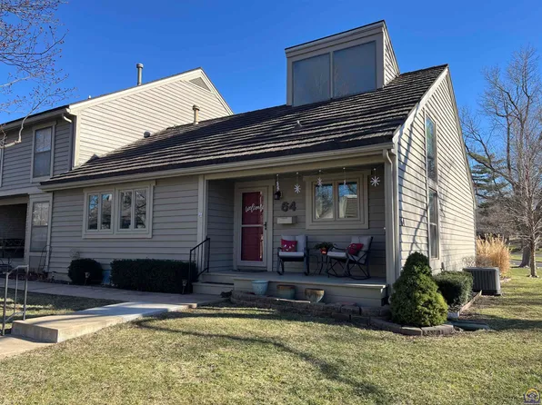 64 SW Pepper Tree Ln, Topeka, KS 66611