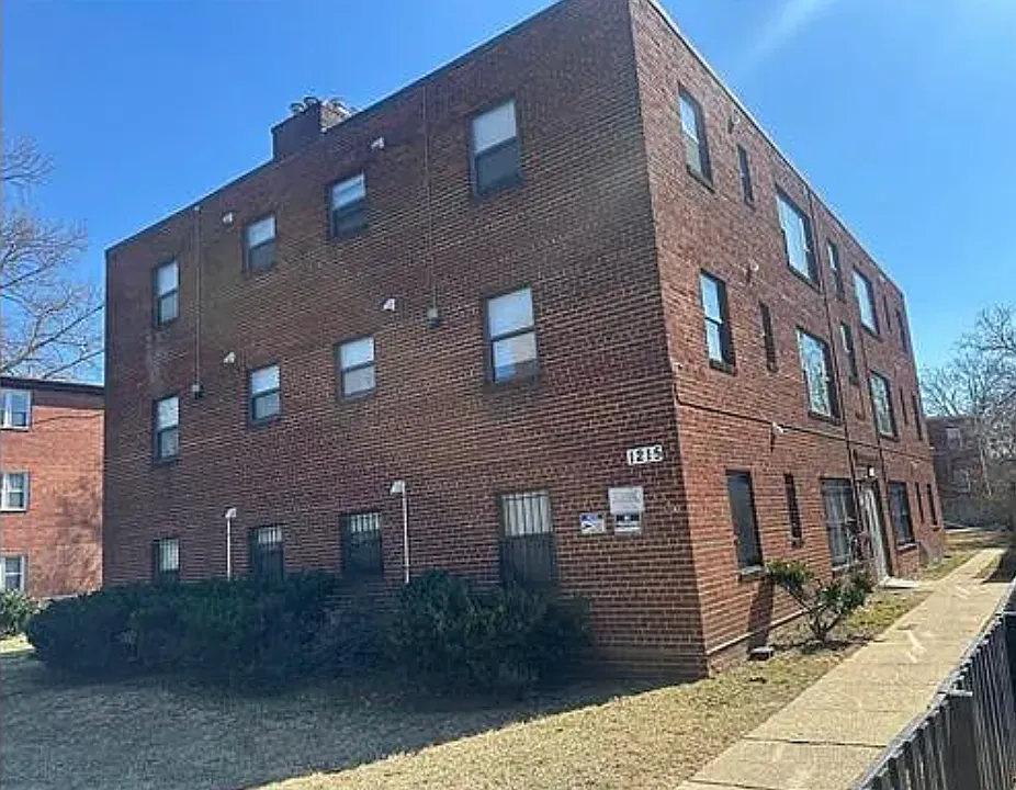 1215 Alabama Ave SE #101