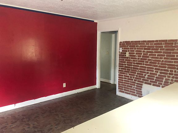 4th image of 3547 S Barrett St
