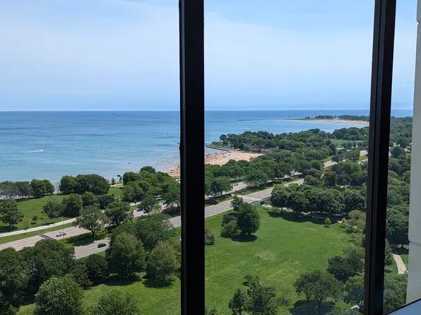 5445 N Sheridan Rd, Chicago, IL