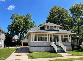 636 Jackson St, Oshkosh, WI 54901