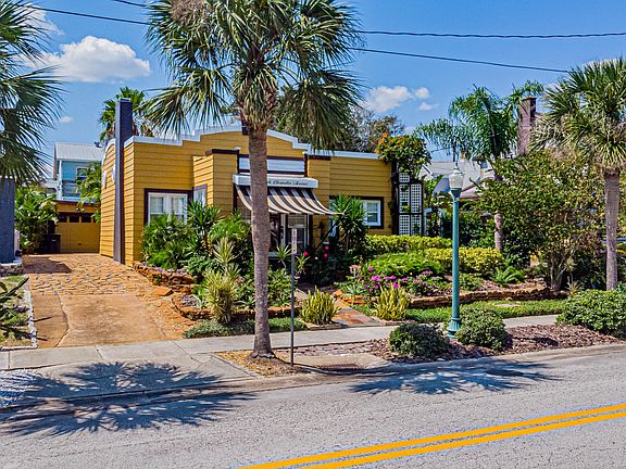 4th image of 108 S Oleander Ave