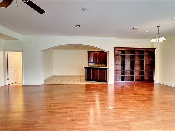 5th image of 2814 N Locke Point Dr