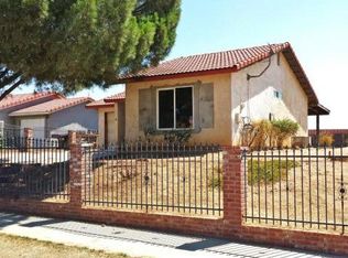 542 S Sioux Cir, Banning, CA 92220