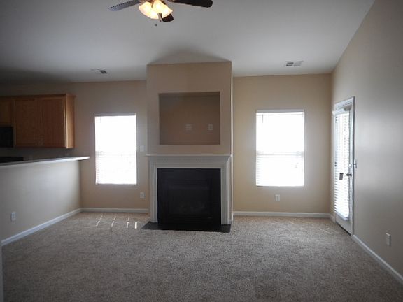2nd image of 9 Silverbrook Ct
