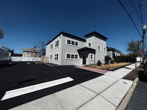316 Monroe St