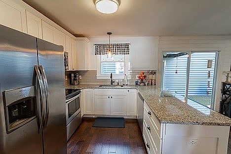 4th image of 206 Flowerwood Ct