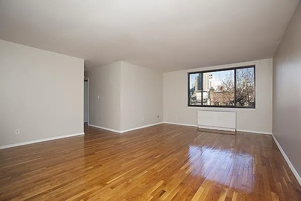 Rented by Kian Realty | media 16