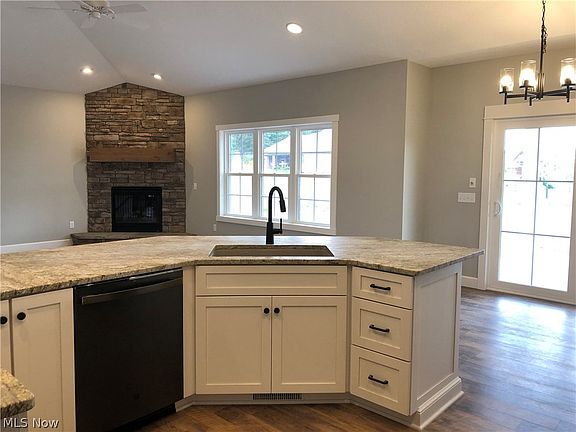 4th image of 1365 Whispering Pines Dr