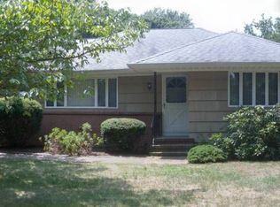 430 Stillwater Ave, Cutchogue, NY 11935