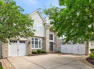 1113 Ashley Ln, Inverness, IL 60010