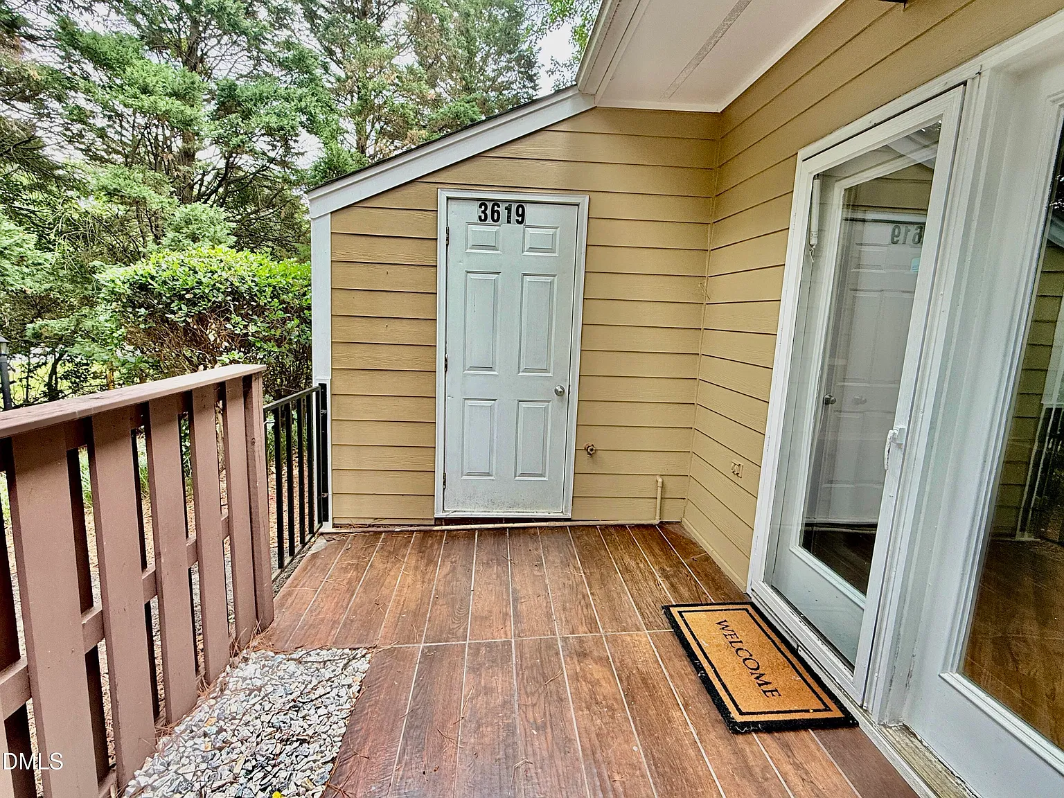 2 bed, 2.0 bath, 836 sqft, $1,450 — Photo 4