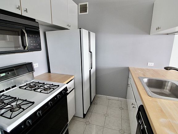 3rd image of 62-54 97th Pl #14C