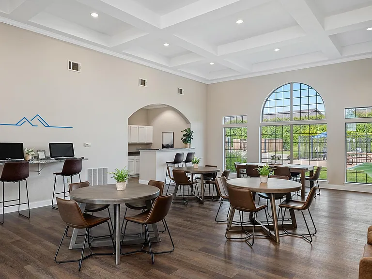 Highland Ridge — Photo 4