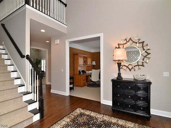 2nd image of 20 Stratford Rd