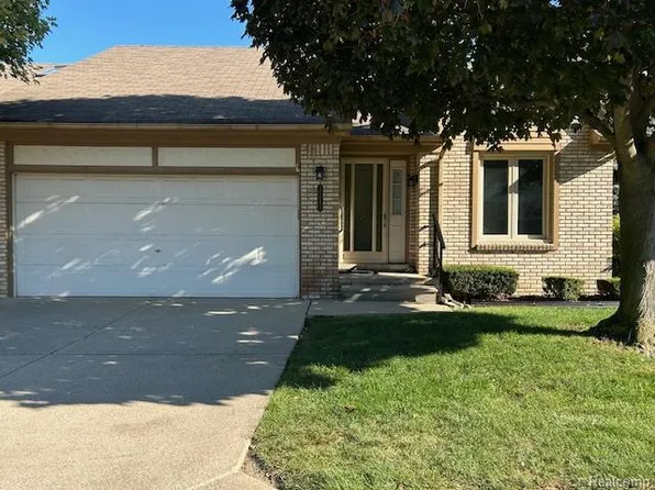35949 Fierimonte Dr, Clinton Township, MI 48035