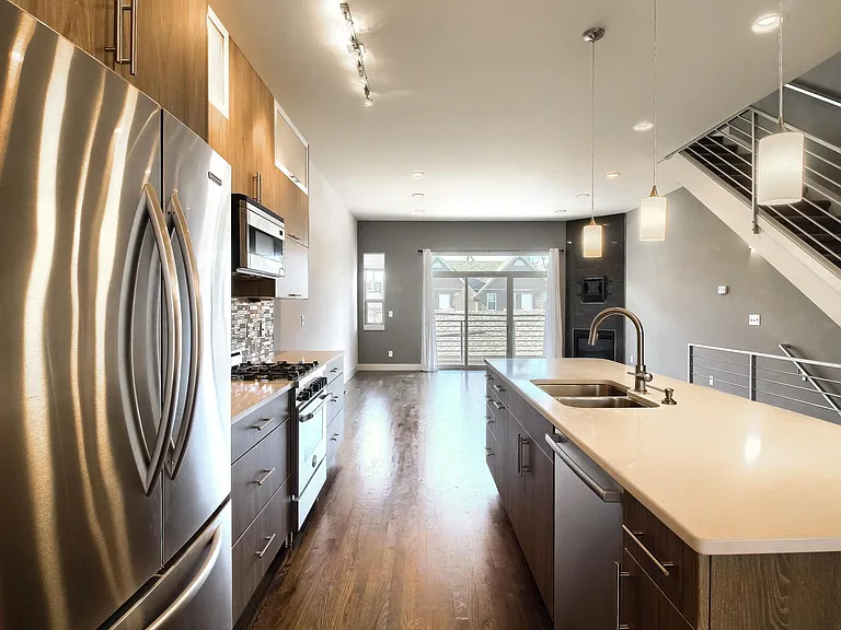 2103 W 32nd Ave #9 — Photo 12