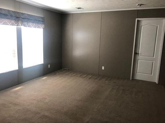 4th image of 9316 Victoria Ln
