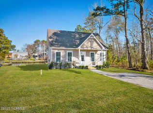 129 Williams Dr, Knotts Island, NC 27950