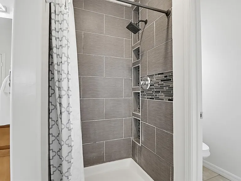 1774 Elm Ave — Photo 31