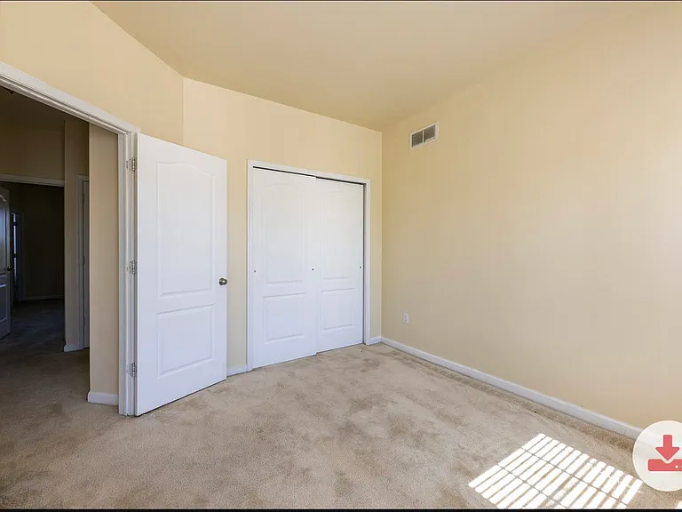 292 N Bayberry Pkwy — Photo 6