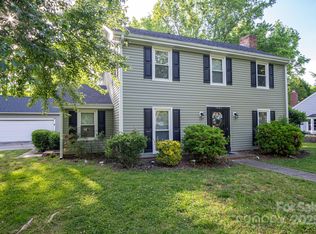 9801 Kent Village Dr, Charlotte, NC 28269