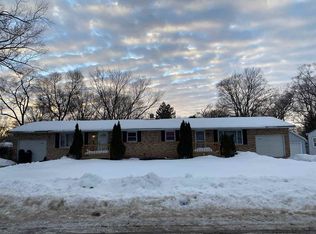 2141 Welworth Ave, Rockford, IL 61108