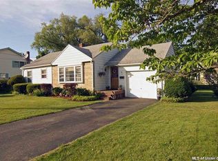 32 Sharon Ln, Kingston, NY 12401