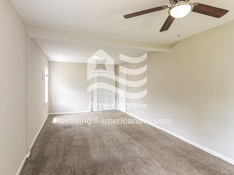 893367_008_main_bedroom_8.jpg