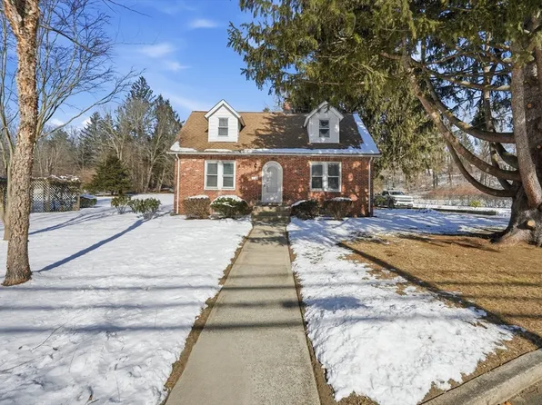 3076 Boston Rd, Wilbraham, MA 01095