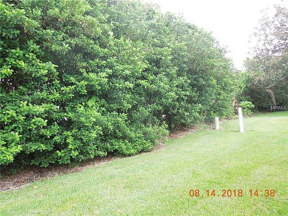 5th image of 5511 Riverbluff Cir #V-13