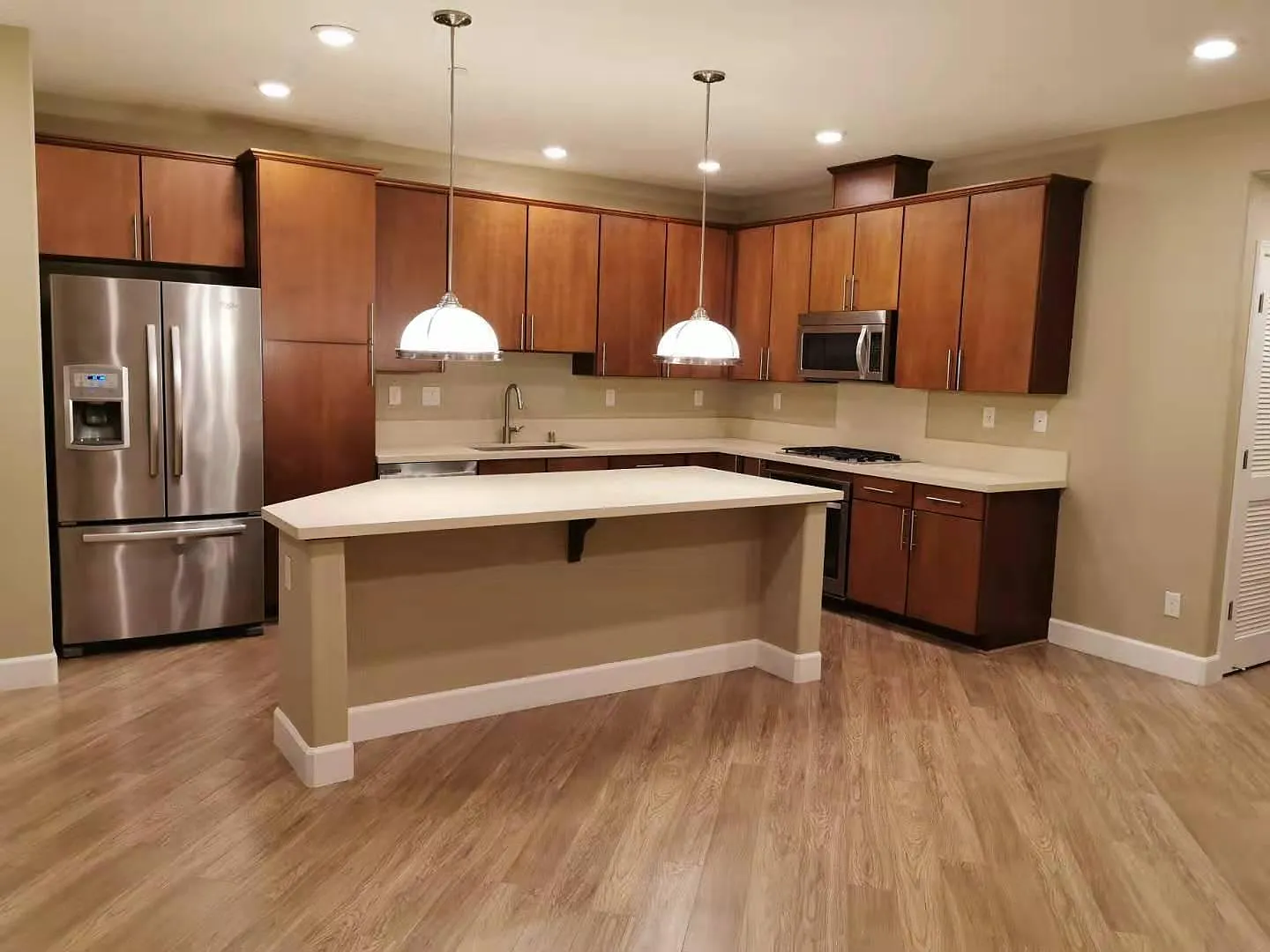 4720 Norris Canyon Rd — Photo 3