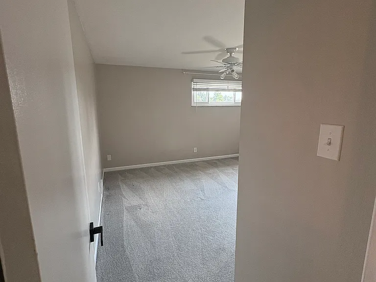 1624 Sillview Dr — Photo 8