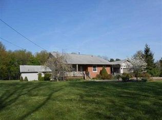 8797 Bridgeport Rd, Bridgeport, IL 62417