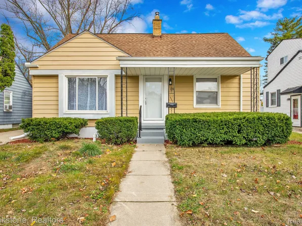275 Pioneer Dr, Pontiac, MI 48341