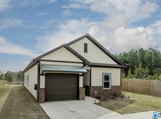 7734 Timber Leaf Ln, Bessemer, AL 35022