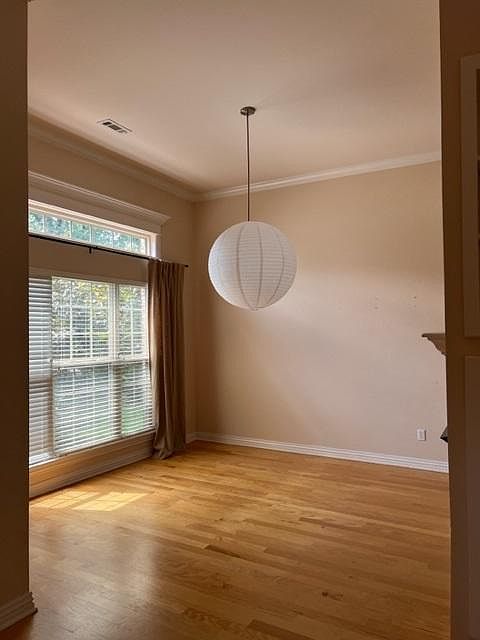 1st image of 2556 S College Dr