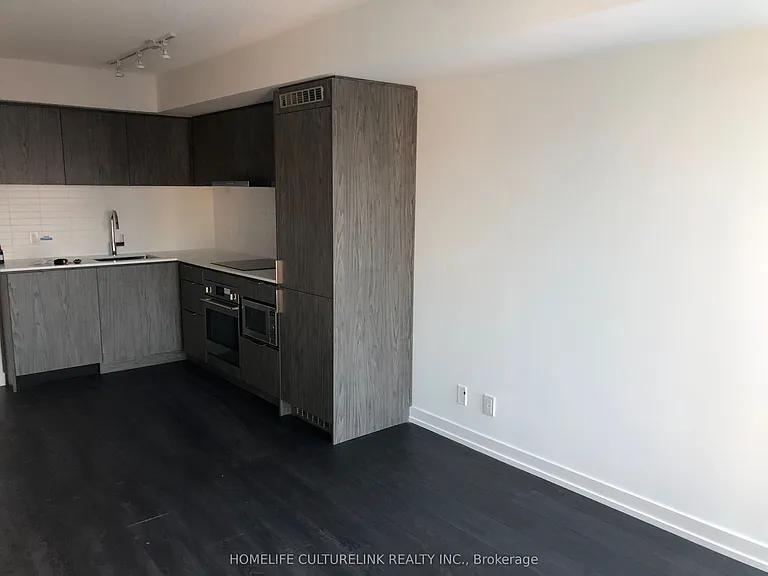 60 Shuter St #1609 — Photo 4