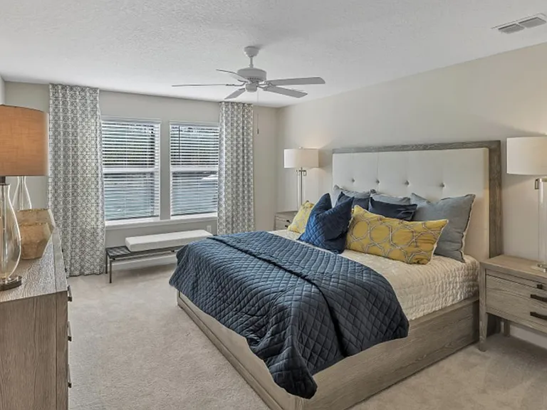 3475 SE 37th Ct — Photo 2