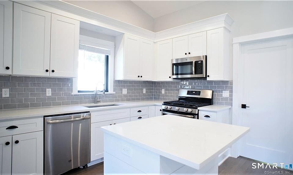 1st image of 26 Loundsbury Ave #2