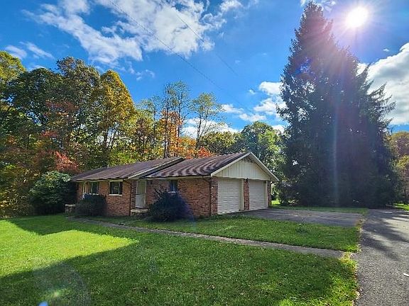 5th image of 161 Somerset Ln