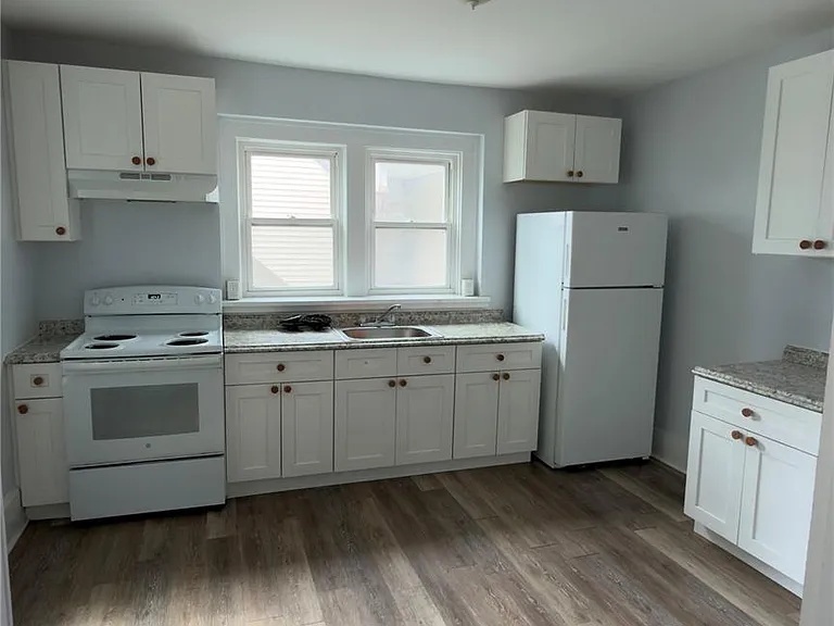 21 Hoffman Ave #1 — Photo 9