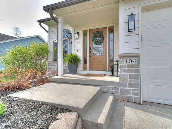2nd image of 404 Northpark Blvd