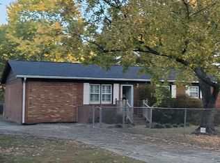 215 Drye Ln, Matthews, NC 28104