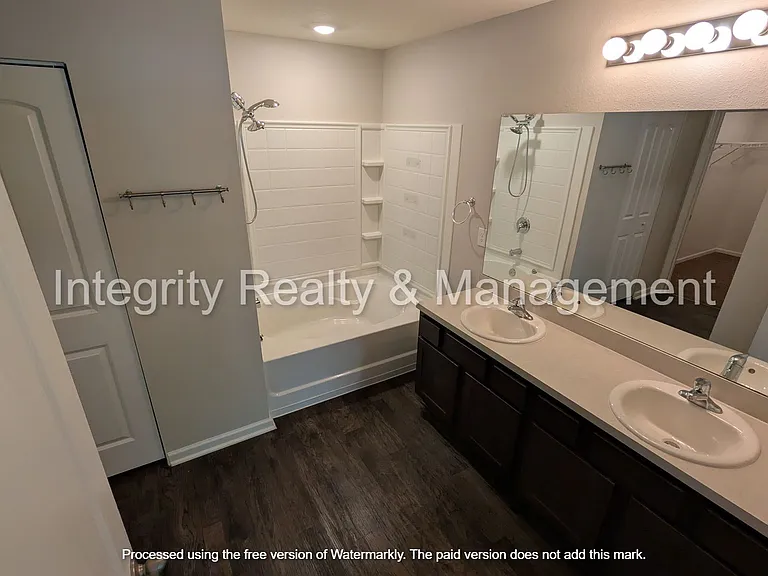 15574 Palfrey Chase Dr — Photo 3
